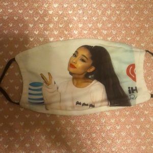 Arianna Grande mask